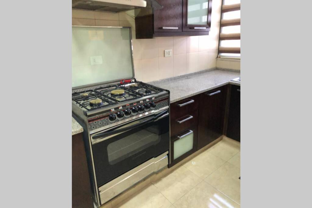 Apt 4 Rent/A Quiet Neighborhood Close To Services Amman Ngoại thất bức ảnh
