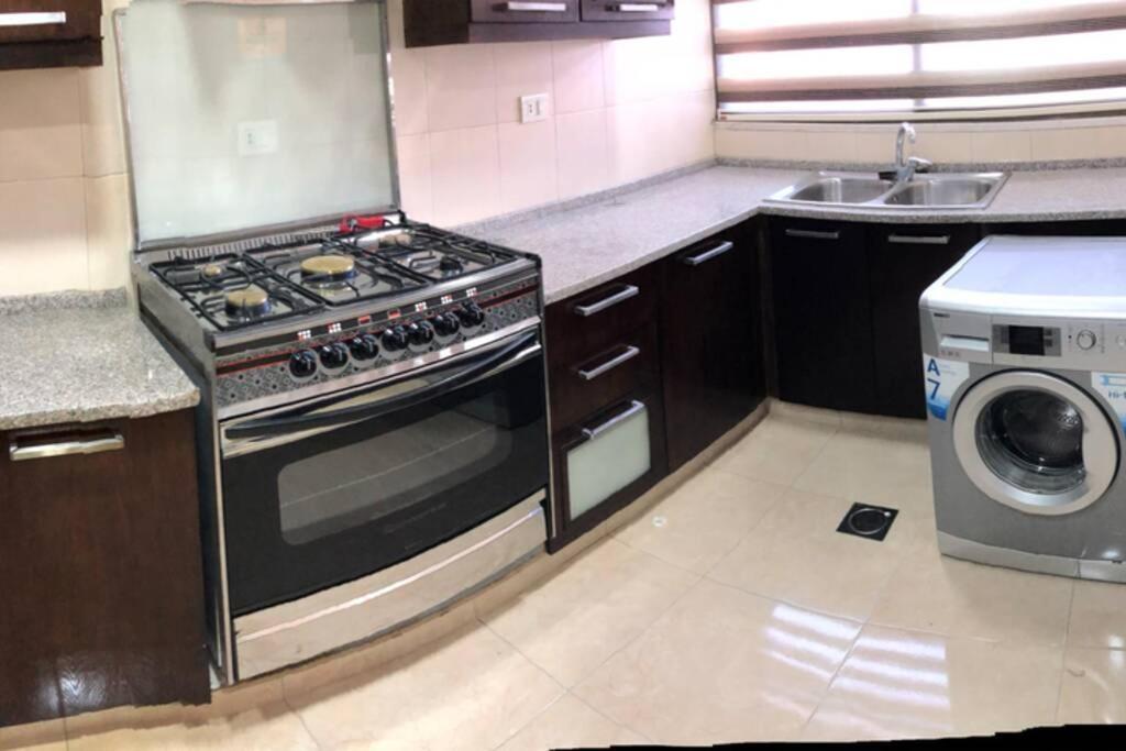 Apt 4 Rent/A Quiet Neighborhood Close To Services Amman Ngoại thất bức ảnh