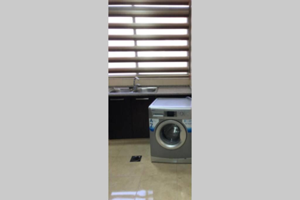 Apt 4 Rent/A Quiet Neighborhood Close To Services Amman Ngoại thất bức ảnh